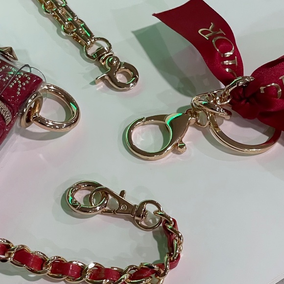 DIOR Red Faux Patent Leather Makeup Bag - Gold Hardware, Crossbody Chains, Gift - Picture 10 of 16